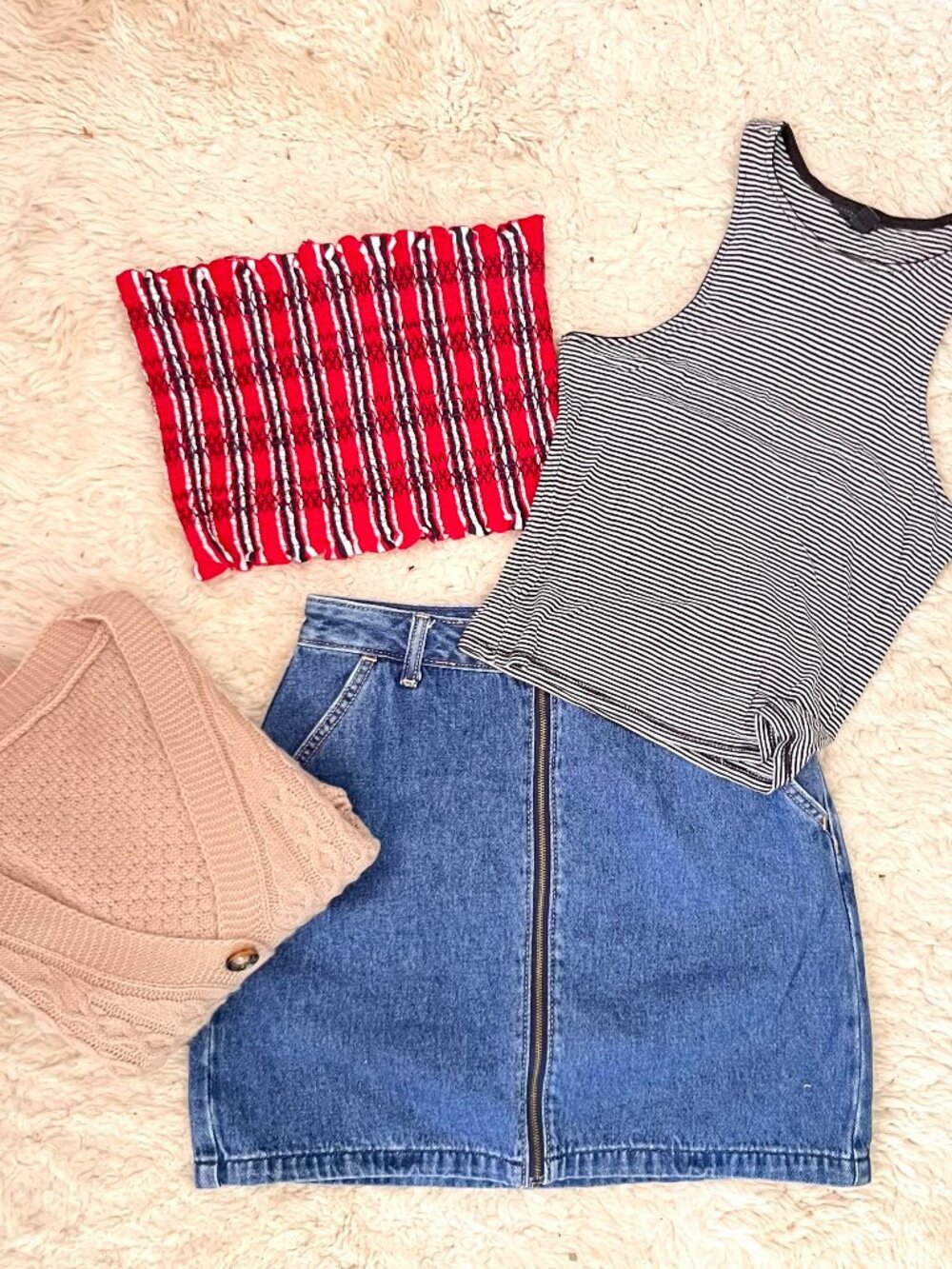 4 Item Hollister+ Outfit Bundle